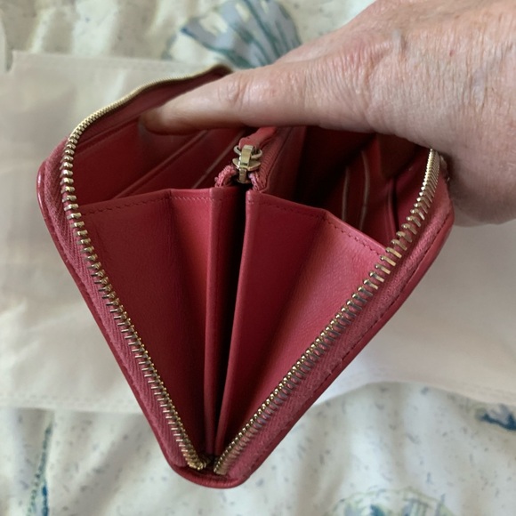 Chanel Pink Quilted Leather Zip Wallet - Picture 11 of 11